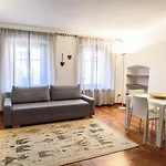 DeTillierStudiò
