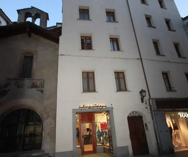DeTillierStudiò